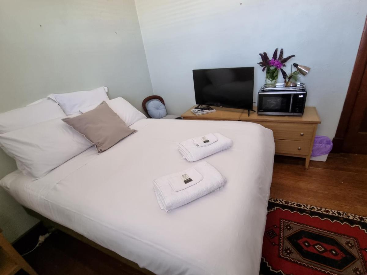 La Cochon Rose Motel Saint Arnaud Eksteriør bilde